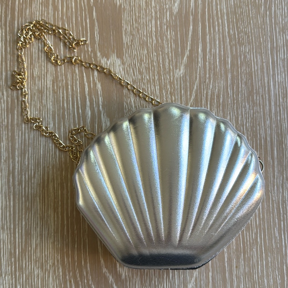 Mermaid Shell Crossbody Bag with Chain